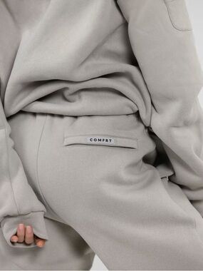 COMFRT Travel Essentials Sweatpants- Stone - M